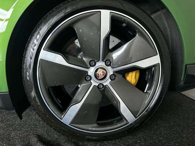 Porsche Taycan 2