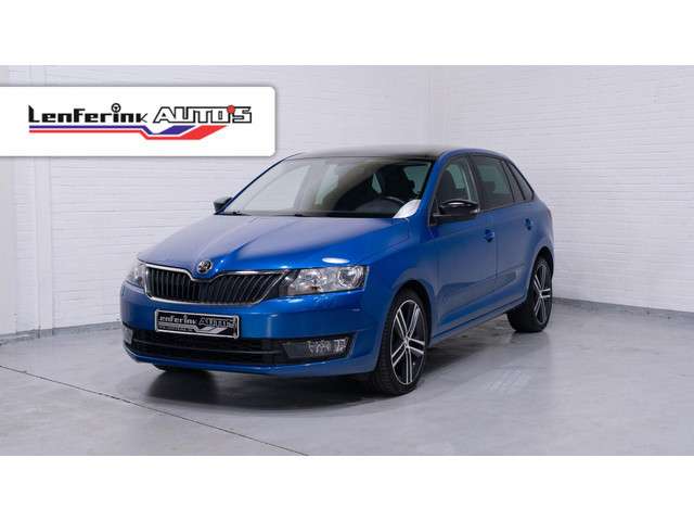 Skoda Rapid Spaceback 1.2 TSI Greentech Style Sportstoelen Panodak Navi Camera Xenon Apple Carplay 17 Inch Trekhaak Cruise Extra getint glas Rijklaar!
