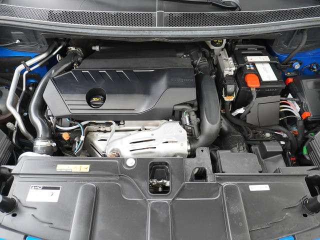 Peugeot 3008 2021 Benzine