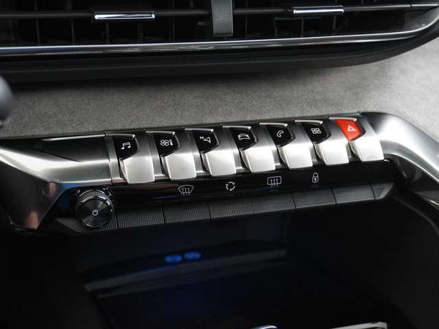 Peugeot 3008 2021 Benzine