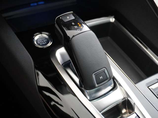 Peugeot 3008 2021 Benzine