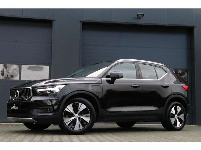 Volvo XC40 3