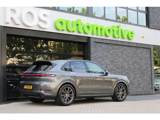 Porsche Cayenne 2