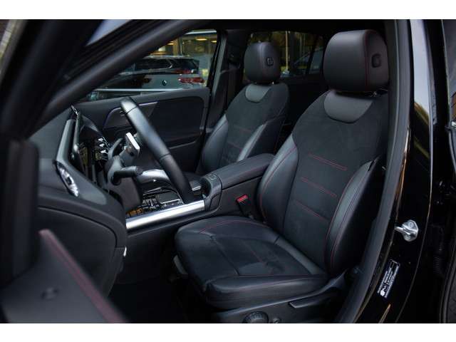 Mercedes-Benz GLA 3