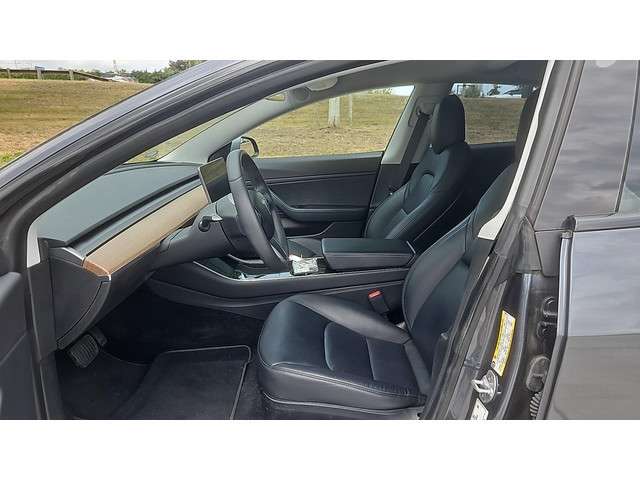 Tesla Model 3 3