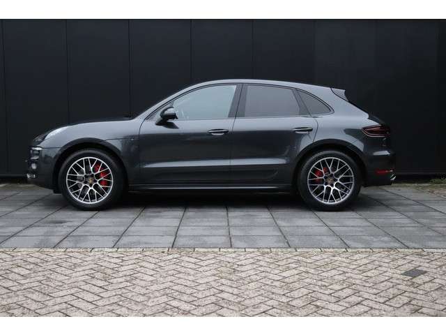Porsche Macan 2