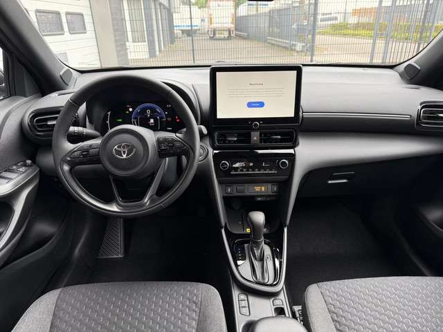 Toyota Yaris Cross 2