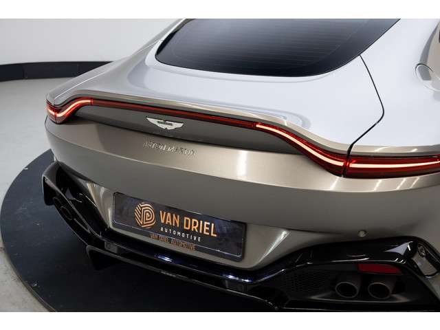 Aston Martin V8 Vantage 3