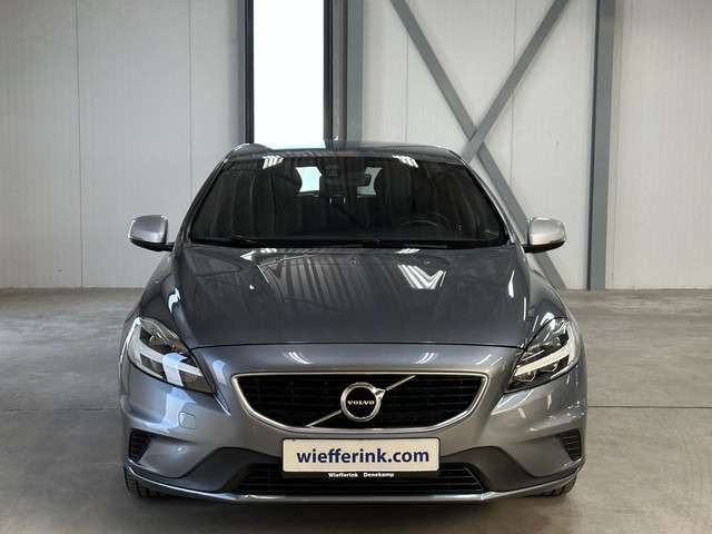 Volvo V40 3