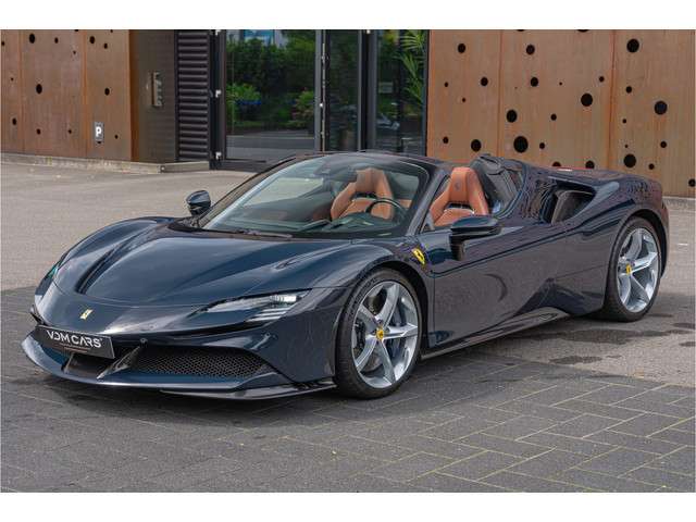 Ferrari SF90 Spider 2