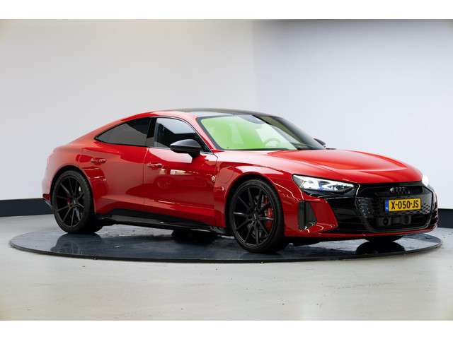 Audi e-tron GT RS 93 kWh | Dynamic pakket plus | Designpakket rood | Carbon | Clanck | Vossen | Assistentiepakket 'Plus' |