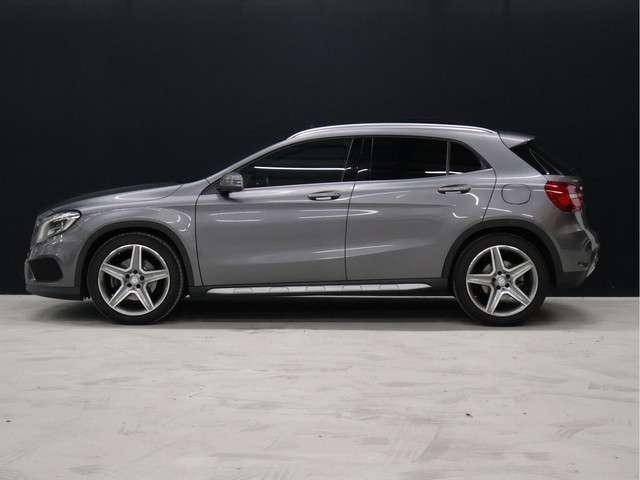 Mercedes-Benz GLA 2