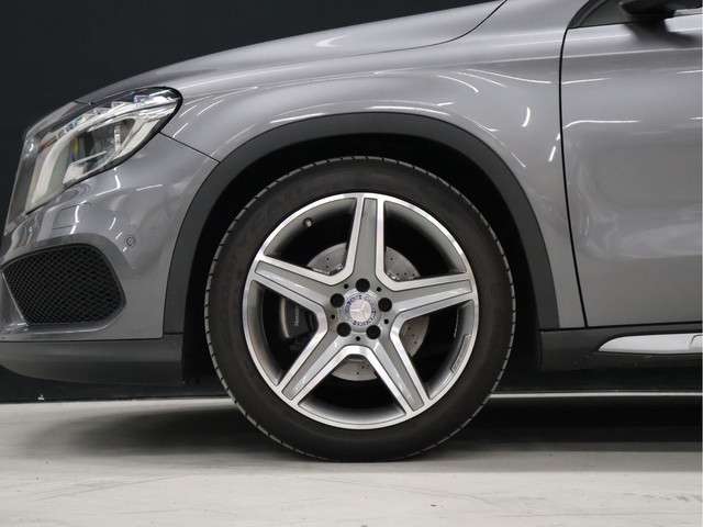 Mercedes-Benz GLA 3