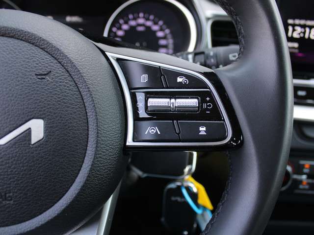 Kia Ceed 2024 Benzine