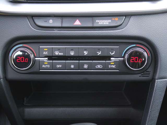 Kia Ceed 2024 Benzine