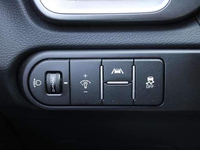 Kia Ceed 2024 Benzine