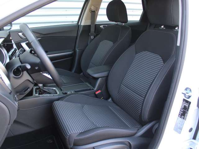 Kia Ceed 2024 Benzine