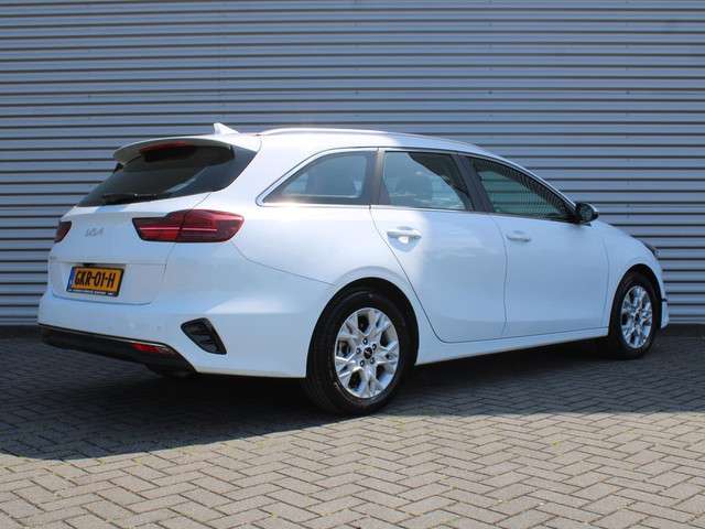 Kia Ceed 2024 Benzine