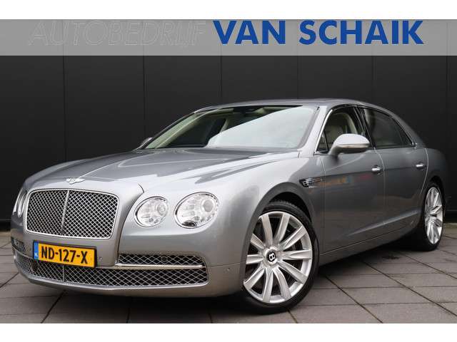 Bentley Flying Spur 6.0 W12 | LEDER | SCHUIFDAK | KERAMISCH | NAIM SOUNDSYSTEM | ENTERTAINMENT ACHTERIN | STOELVERKOELING/VERWARMING | MASSAGE | CAMERA | AIRCO | CRUISE | NAVI |