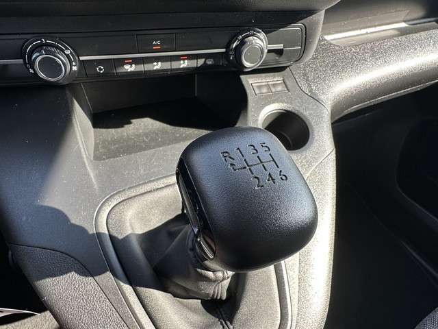 Peugeot Partner 2023 Diesel