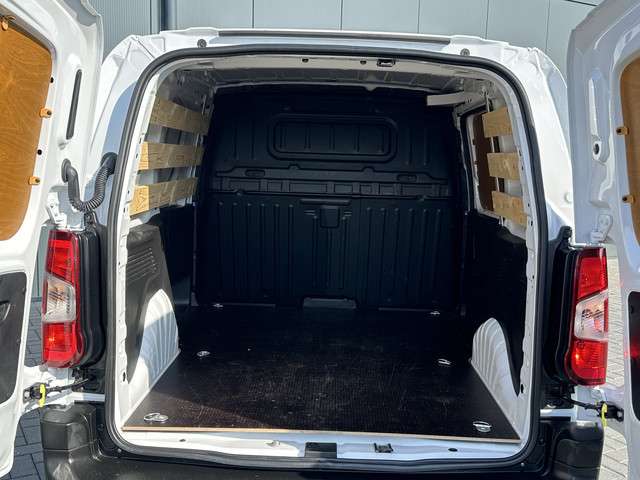 Peugeot Partner 2023 Diesel