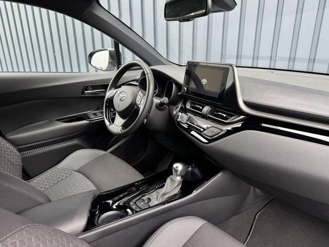 Toyota C-HR 3