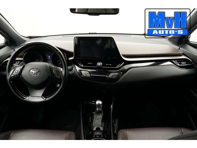 Toyota C-HR 2