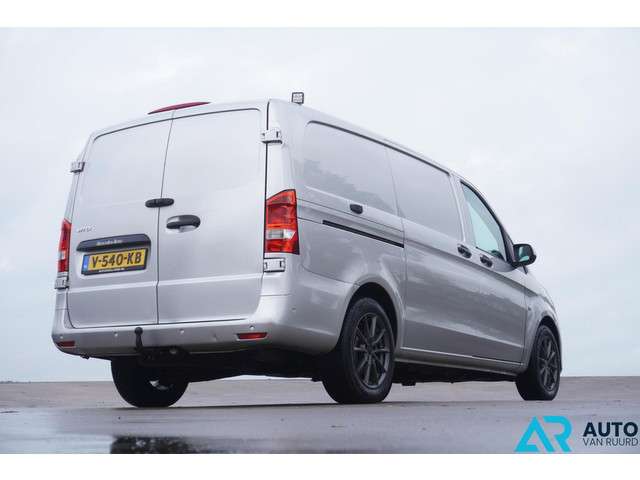 Mercedes-Benz Vito 2