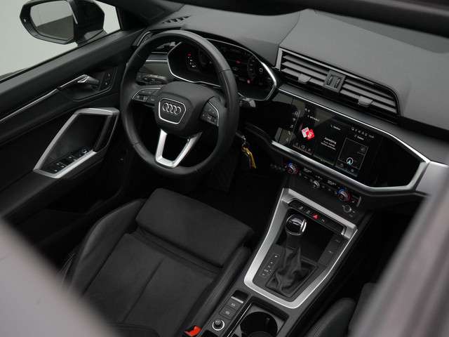 Audi Q3 2023 Benzine