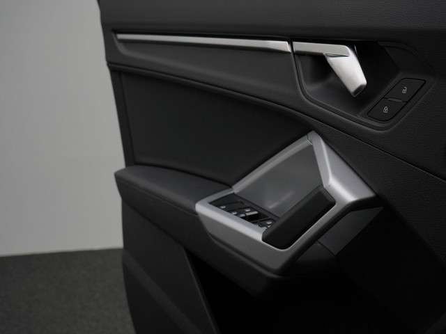 Audi Q3 2023 Benzine