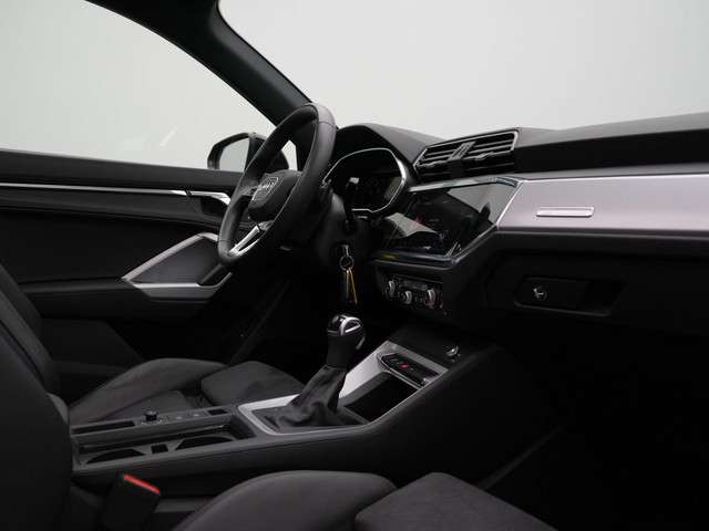 Audi Q3 2023 Benzine