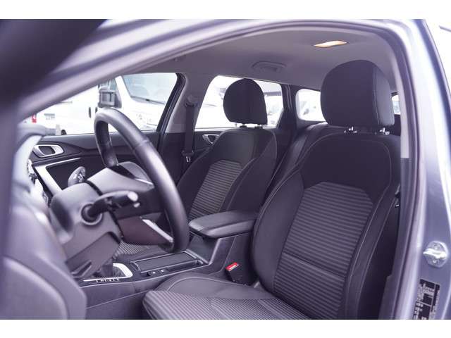 Kia Ceed 2022 Benzine