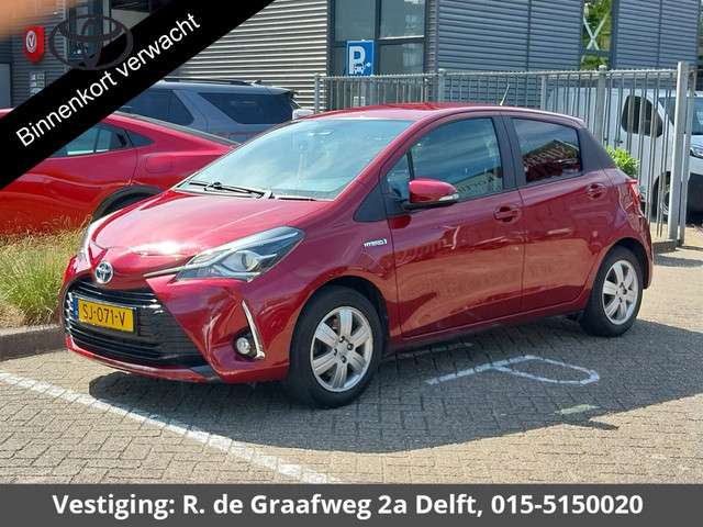 Toyota Yaris 1.5 hybrid design red | climate control | lichtmetalen velgen | camera | foto 15