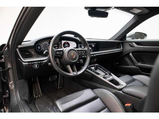 Porsche 911 2019 Benzine