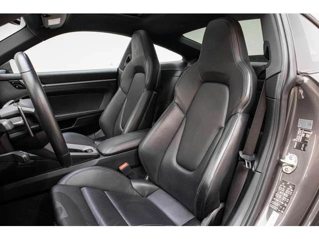 Porsche 911 2019 Benzine