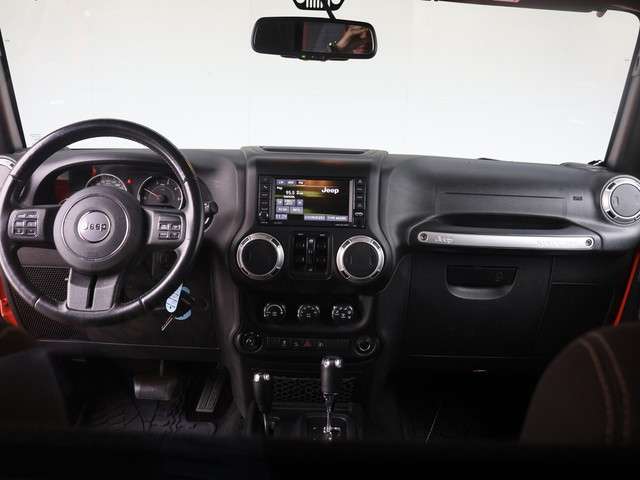 Jeep Wrangler 3