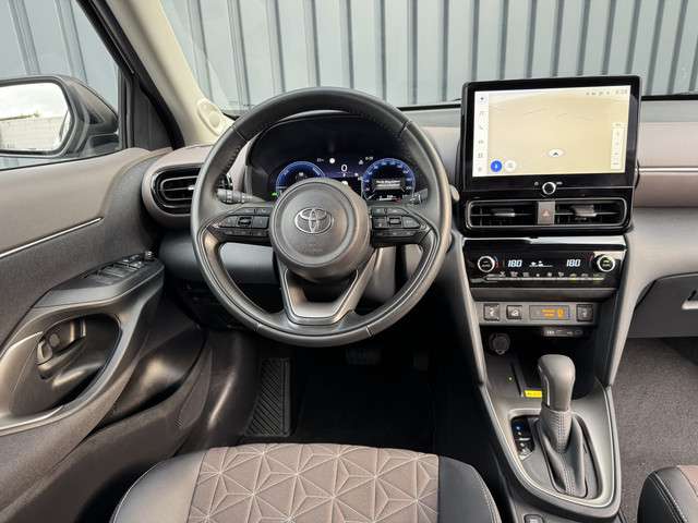 Toyota Yaris Cross 3