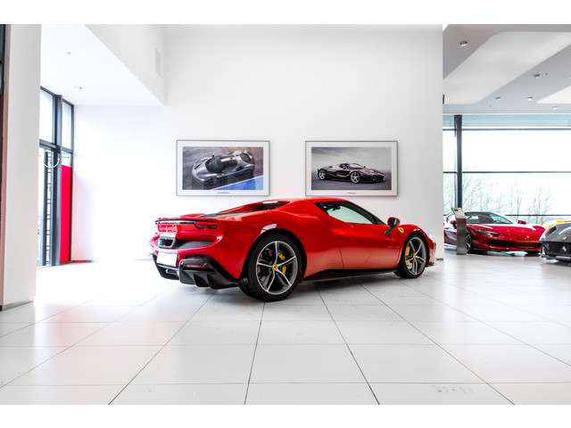 Ferrari 296 3