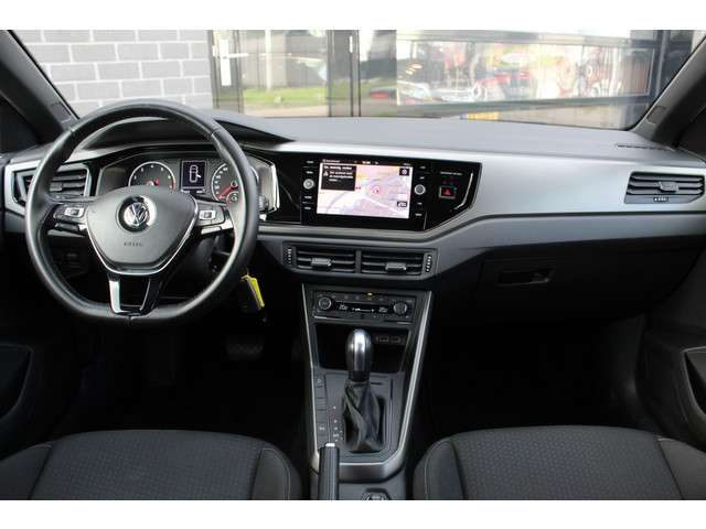 Volkswagen Polo 2