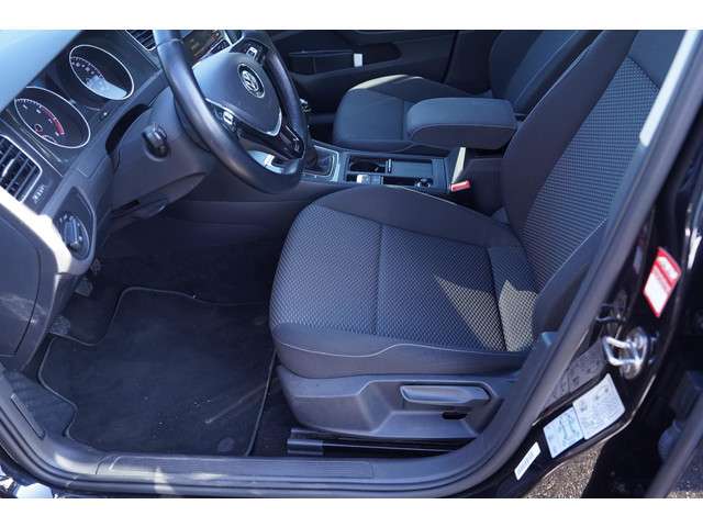 Volkswagen Golf 2019 Benzine