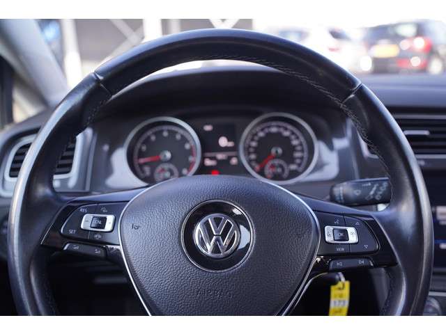Volkswagen Golf 2019 Benzine