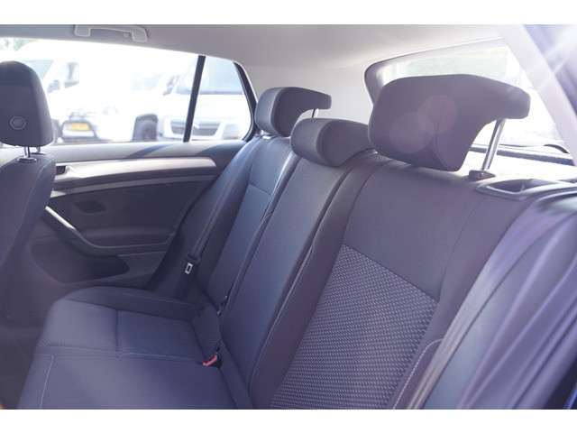 Volkswagen Golf 2019 Benzine