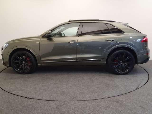 Audi Q8 2