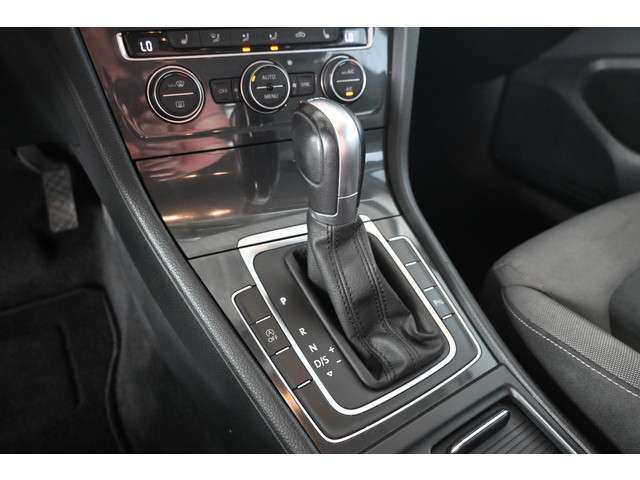 Volkswagen Golf 2019 Benzine