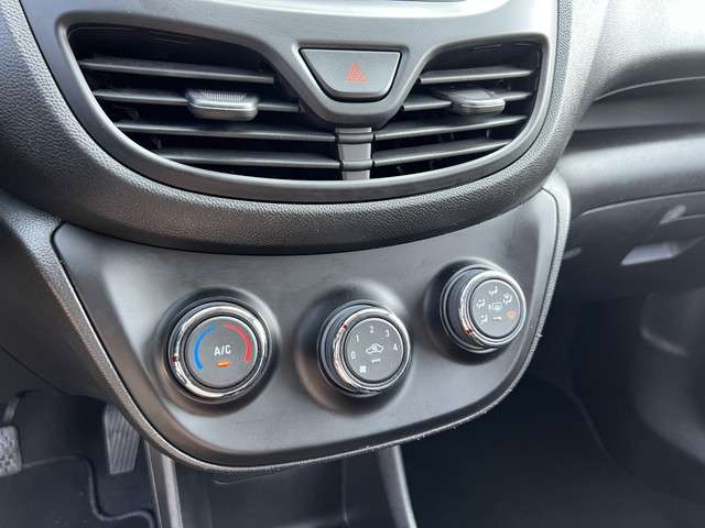 Opel KARL 2018 Benzine