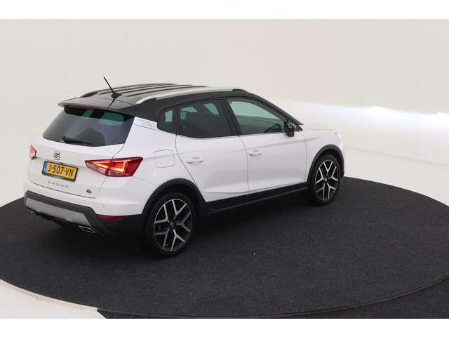 SEAT Arona 3