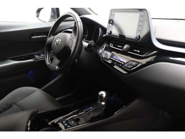 Toyota C-HR 3