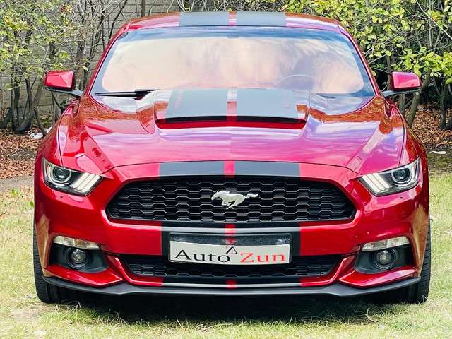 Ford Mustang 2