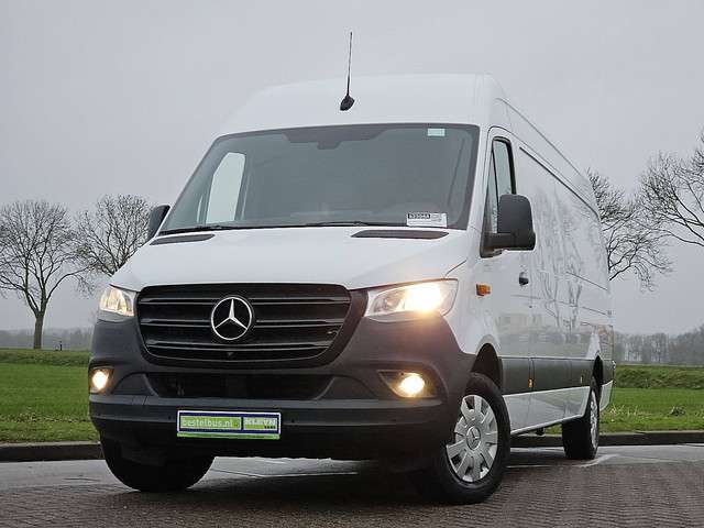 Mercedes-Benz Sprinter 2023 Diesel