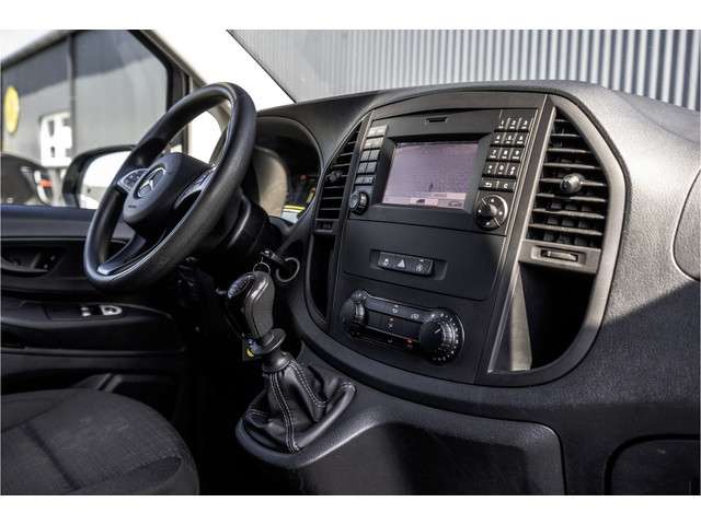 Mercedes-Benz Vito 2